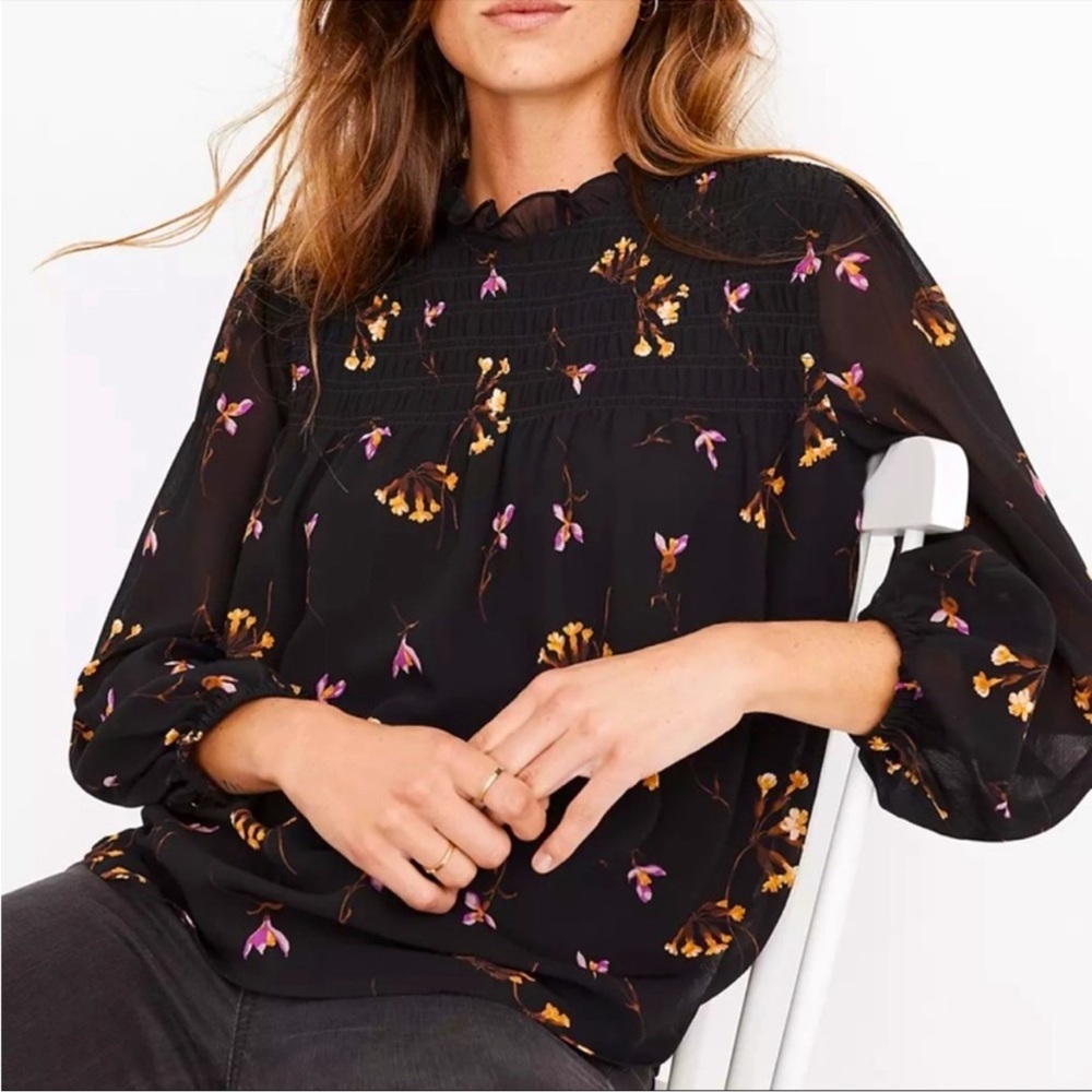 Madewell Georgette Ruffle Collar Smocked Top in Falling Freesias Size XS